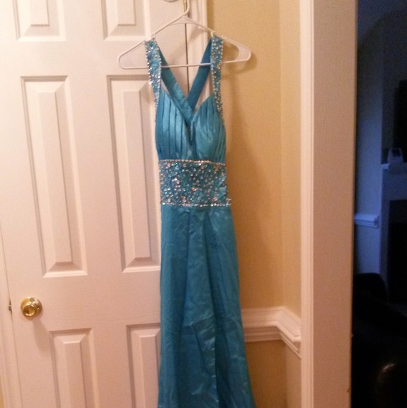 Prom Dress - Picture 2 of 5